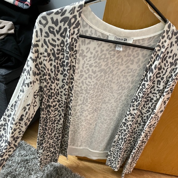 Forever 21 cardigan - Picture 2 of 2